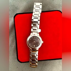 Ladies Gucci stainless steel watch🌹🌹
